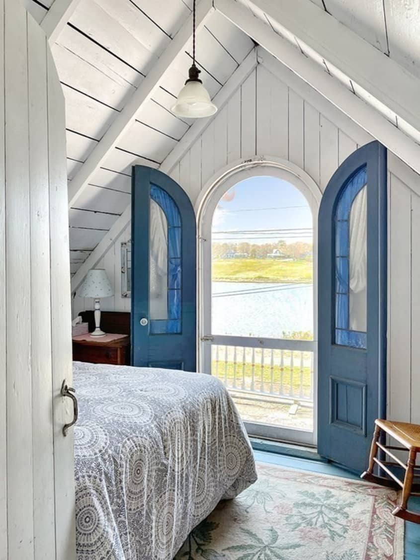 Homes for Sale in Martha's Vineyard — 8 Siloam Avenue, Oak Bluffs, MA